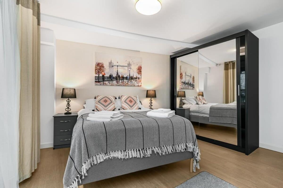 Modern 1 Bedroom Apartment In Woking Town Centre Экстерьер фото
